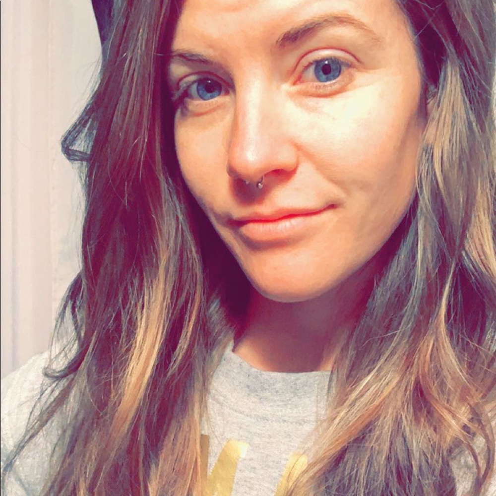 Meet your Posher, Hailey